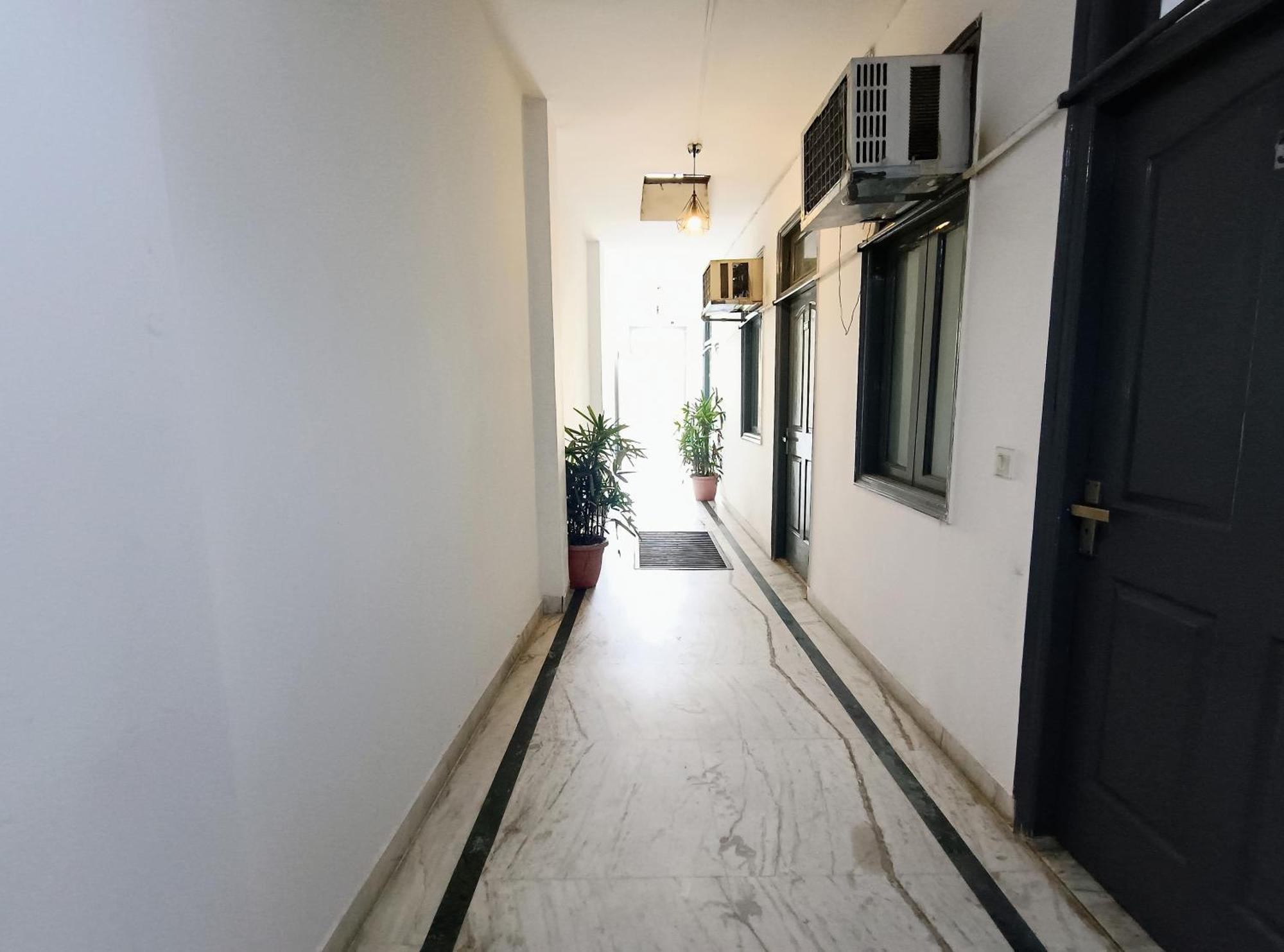 Hotel Hauz Khas Fort View New Delhi Extérieur photo