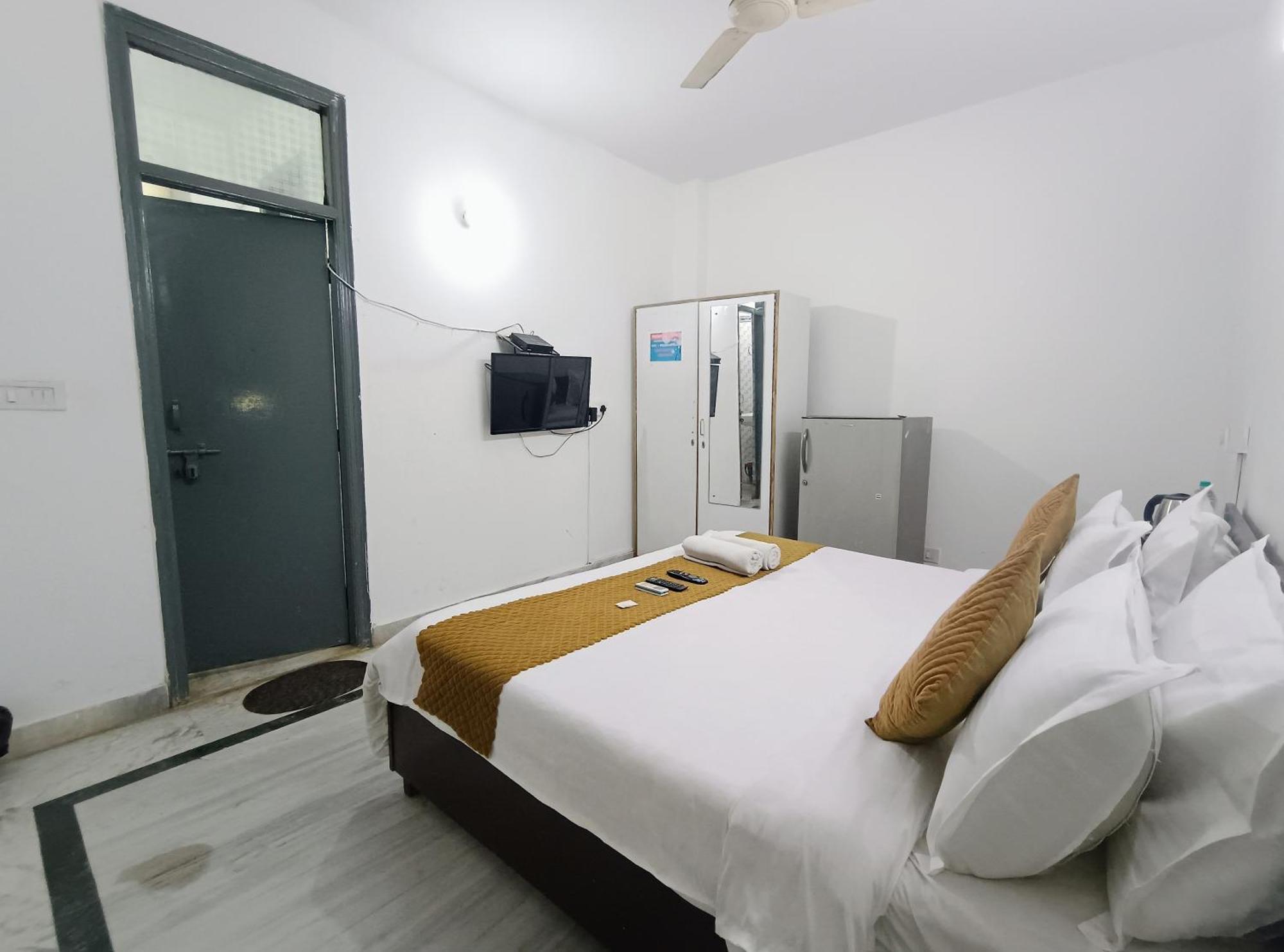 Hotel Hauz Khas Fort View New Delhi Extérieur photo