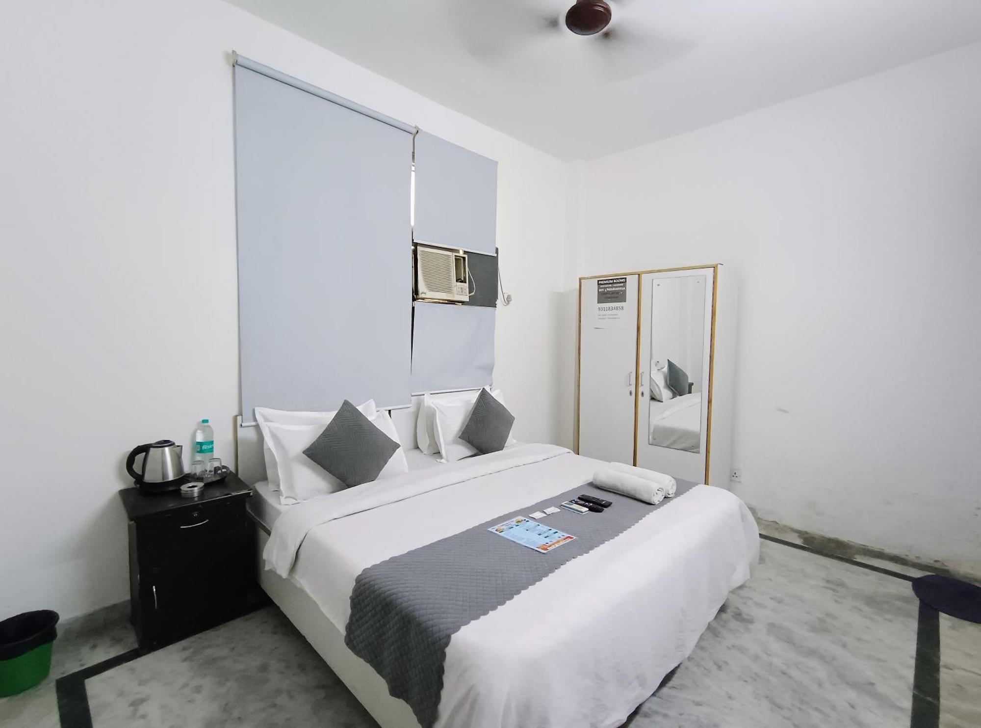 Hotel Hauz Khas Fort View New Delhi Extérieur photo