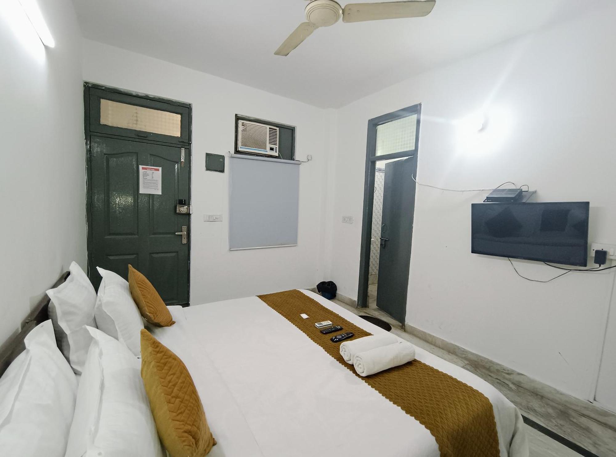 Hotel Hauz Khas Fort View New Delhi Extérieur photo