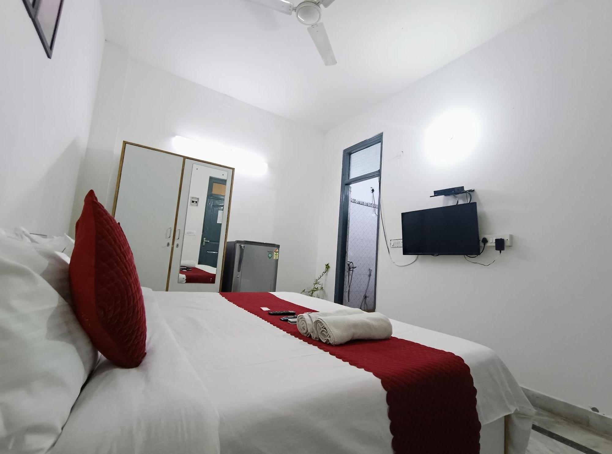 Hotel Hauz Khas Fort View New Delhi Extérieur photo