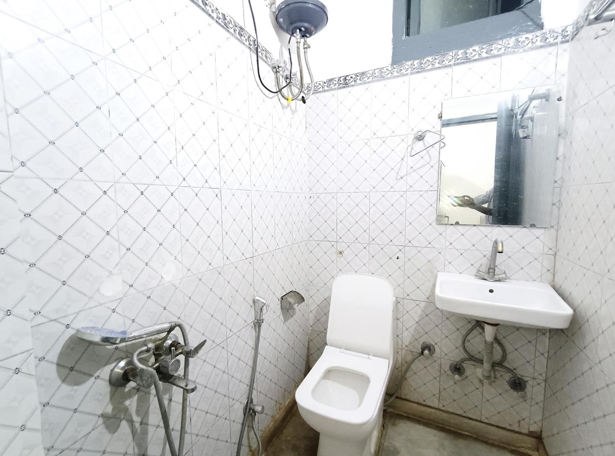 Hotel Hauz Khas Fort View New Delhi Extérieur photo