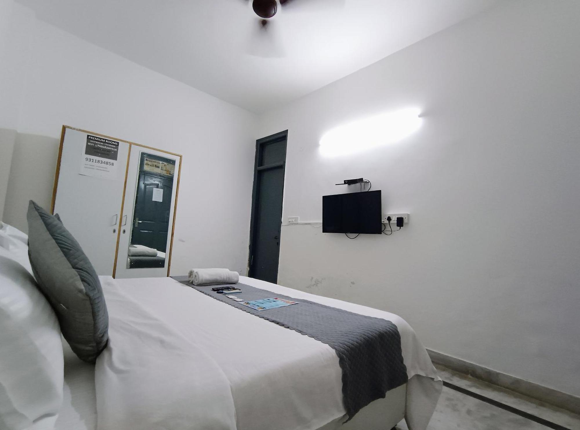 Hotel Hauz Khas Fort View New Delhi Extérieur photo