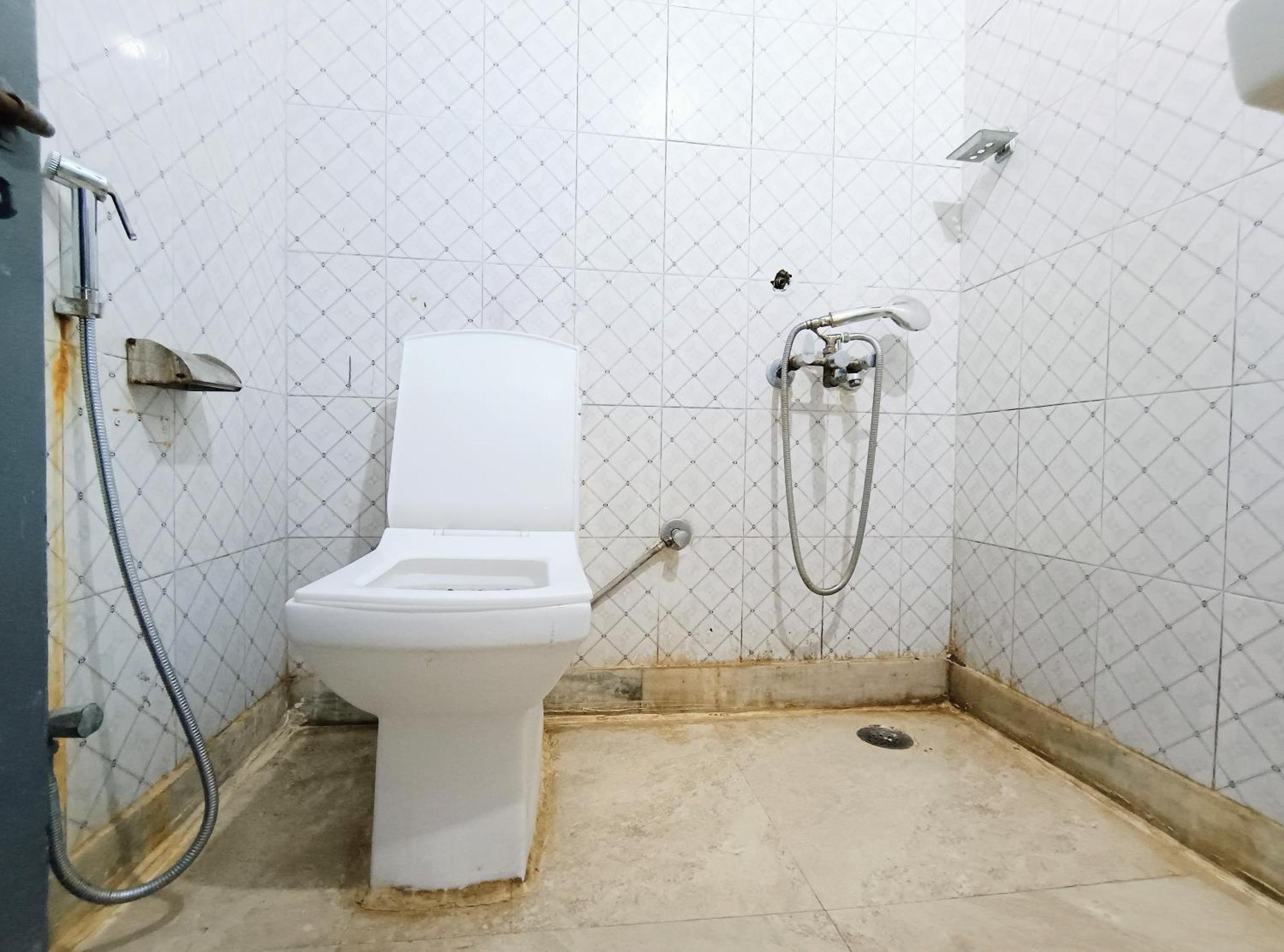 Hotel Hauz Khas Fort View New Delhi Extérieur photo